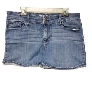 Levi’s Denizen Jean Shorts